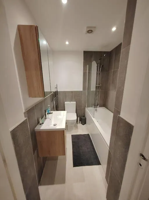 Central Huddersfield Apartment